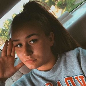 Meet your Posher, Naomi